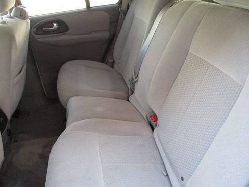 Used 2007 Chevrolet TrailBlazer LS w/ Skid Plate Package AWD/4WD image 18