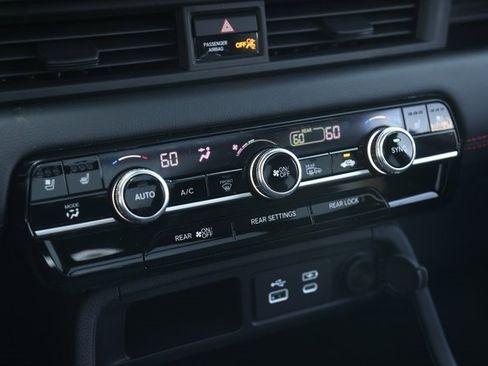 New 2025 Honda Pilot Black Edition image 38