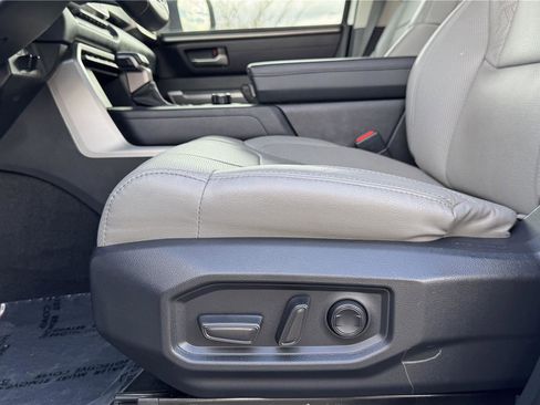 Used 2023 Toyota Tundra SR5 image 8