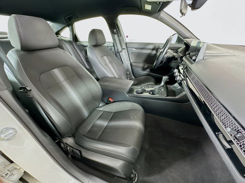 Used 2024 Honda Civic Sport image 28