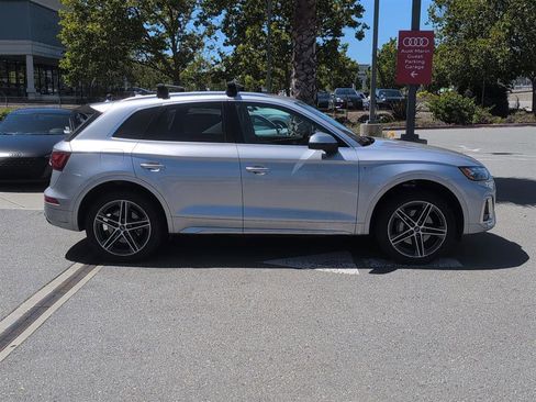 Used 2024 Audi Q5 e Premium Plus w/ Premium Plus Package AWD/4WD image 5