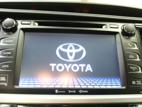 Used 2017 Toyota Highlander Limited Platinum image 15