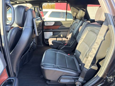 Used 2021 Lincoln Navigator Reserve image 30