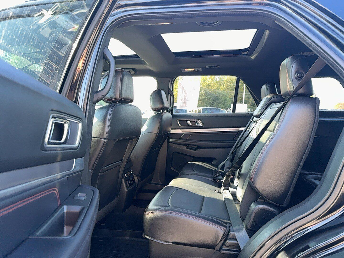 Used 2017 Ford Explorer Sport w/ Equipment Group 401A AWD/4WD image 20