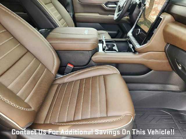 New 2027 GMC Yukon XL Denali Ultimate w/ LPO, Floor Liner Package AWD/4WD image 10