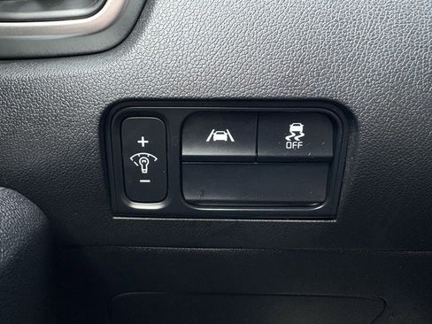 Used 2021 Kia Sorento S w/ Panoramic Sunroof Package image 14