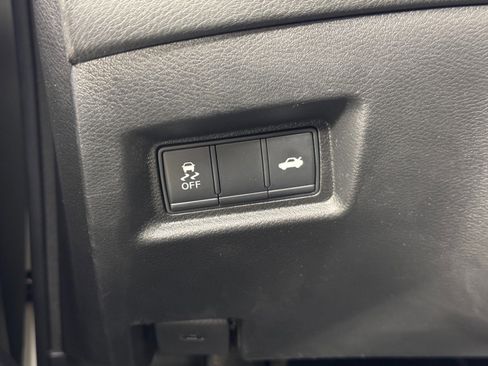 Used 2019 INFINITI Q50 Luxe w/ Cargo Package (L96) image 16