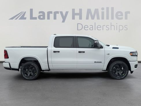New 2026 RAM 1500 Big Horn AWD/4WD image 6