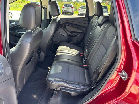 Used 2013 Ford Escape Titanium w/ Class II Trailer Tow Pkg AWD/4WD image 19