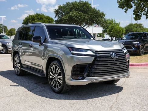 Used 2026 Lexus LX 700h Luxury w/ Appearance Package AWD/4WD image 6