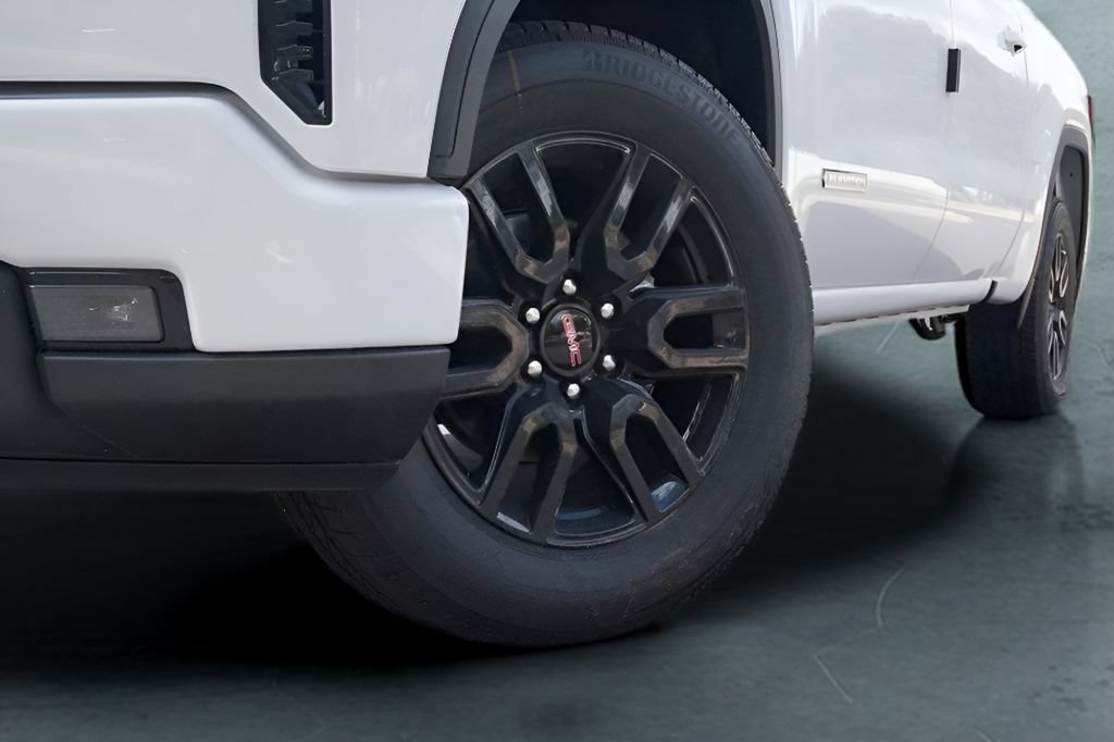 Used 2025 GMC Sierra 1500 Elevation RWD image 29