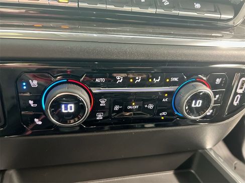 Used 2024 Chevrolet Silverado 1500 LTZ image 16