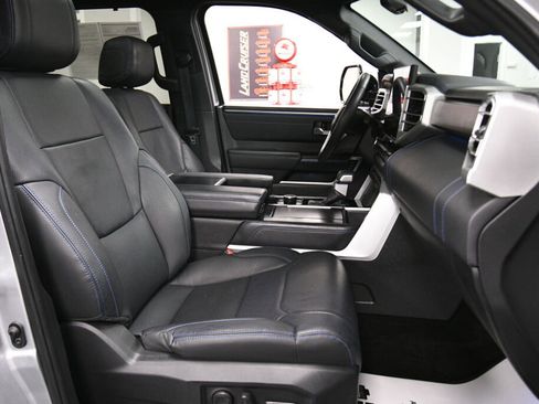 Used 2024 Toyota Tundra Platinum image 26