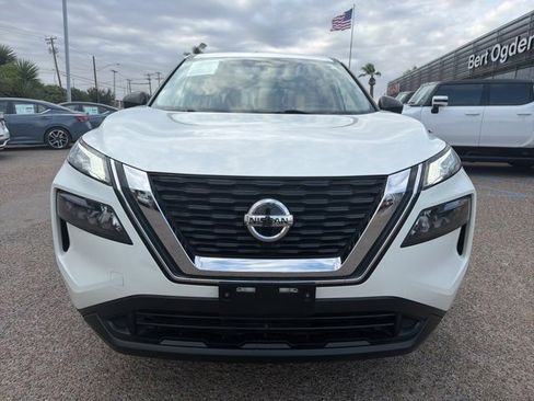 Certified 2021 Nissan Rogue S image 3