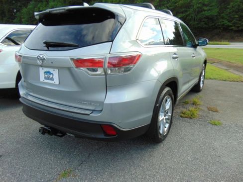 Used 2015 Toyota Highlander Limited AWD/4WD image 3