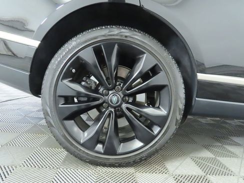 Certified 2021 Land Rover Range Rover Autobiography Fifty Edition image 33