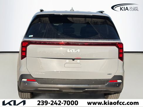 New 2026 Kia Carnival SX image 4