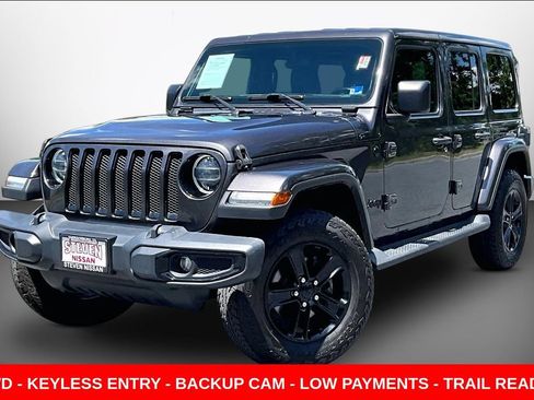 Used 2021 Jeep Wrangler Unlimited Sahara AWD/4WD image 3