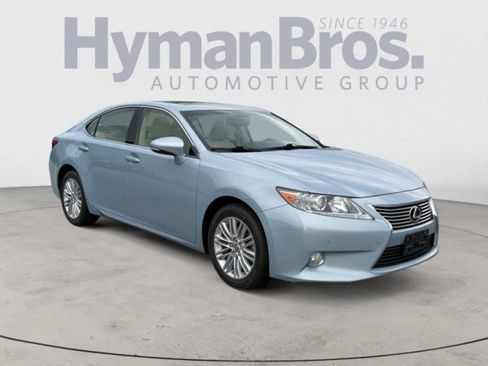 Used 2013 Lexus ES 350 w/ Luxury Pkg FWD image 1