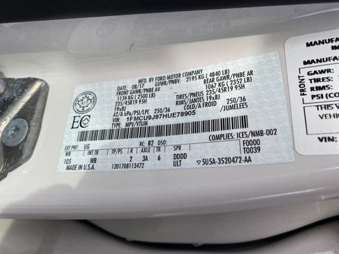 Used 2017 Ford Escape Titanium w/ Canadian Touring Package image 27