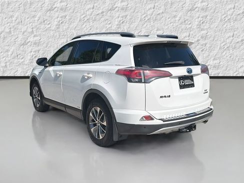 Used 2018 Toyota RAV4 XLE w/ Convenience Package AWD/4WD image 5