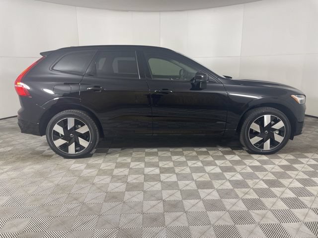 Certified 2025 Volvo XC60 T8 Plus w/ Protection Package Premier AWD/4WD image 10