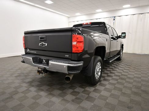 Used 2019 Chevrolet Silverado 2500 LTZ w/ Duramax Plus Package AWD/4WD image 8