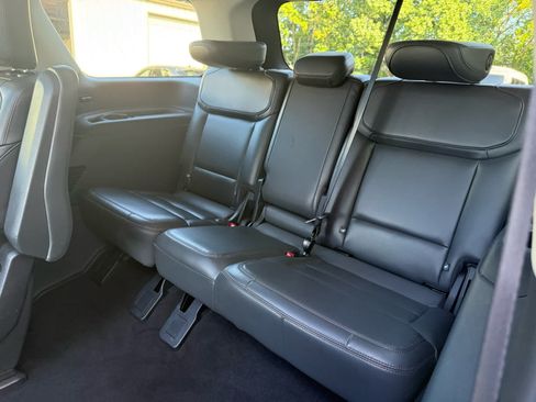 Certified 2025 Ford Expedition Active AWD/4WD image 6