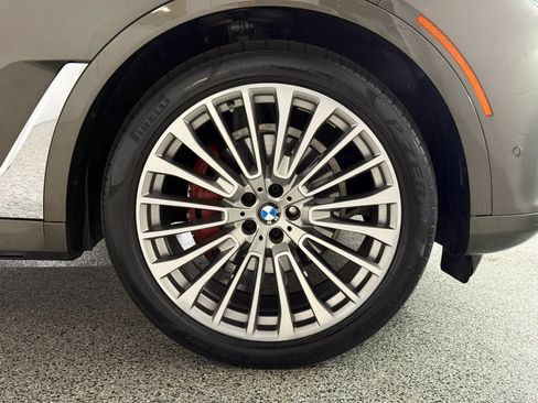 Used 2021 BMW X7 xDrive40i w/ Premium Package AWD/4WD image 86