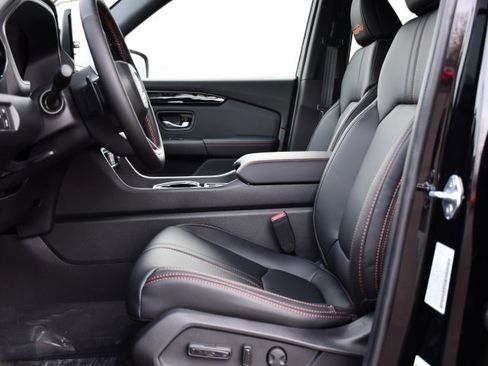 New 2025 Honda Pilot TrailSport image 13