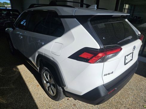 Used 2020 Toyota RAV4 LE w/ All Weather Liner Package AWD/4WD image 4