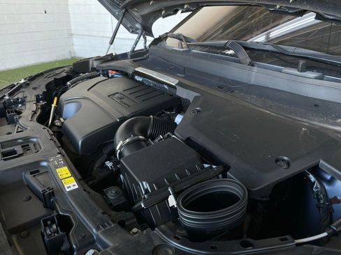 Used 2021 Land Rover Discovery Sport SE image 6