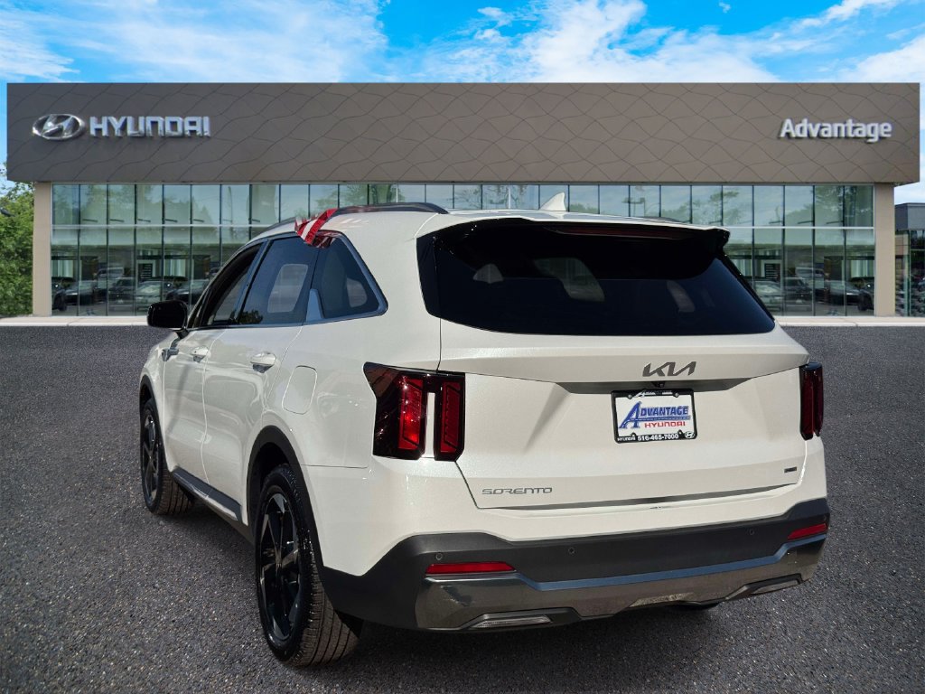 Used 2025 Kia Sorento EX AWD/4WD image 6