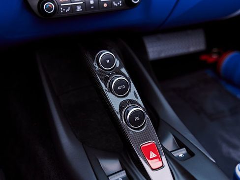 Used 2023 Ferrari 812 GTS RWD image 98