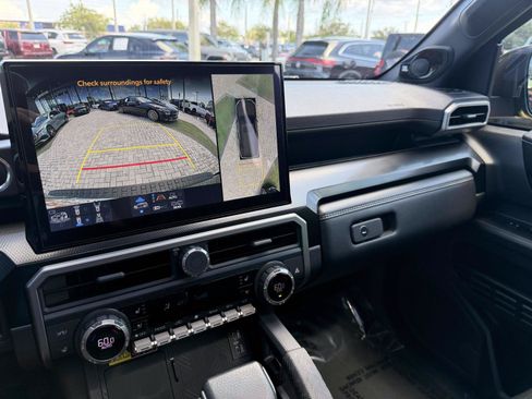 Used 2026 Toyota 4Runner Limited AWD/4WD image 25