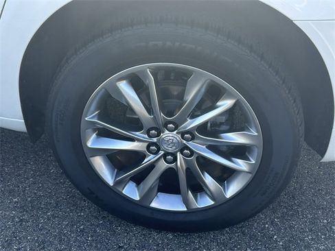 Used 2022 Buick Enclave Avenir w/ LPO, Floor Liner Package image 5