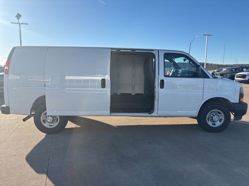 Used 2023 Chevrolet Express 2500 Work Van w/ Driver Convenience Package image 12