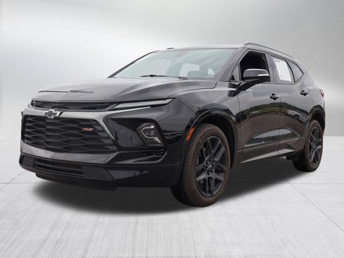 Used 2024 Chevrolet Blazer RS w/ Enhanced Convenience Package AWD/4WD image 3