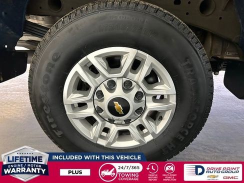 Used 2024 Chevrolet Silverado 2500 LT image 10