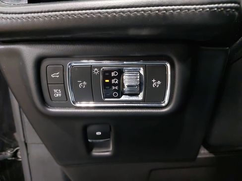 Used 2022 Lincoln Nautilus Reserve w/ Monochromatic Package image 27