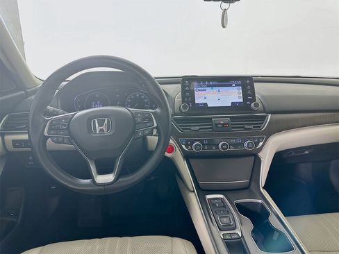Used 2021 Honda Accord Touring image 24