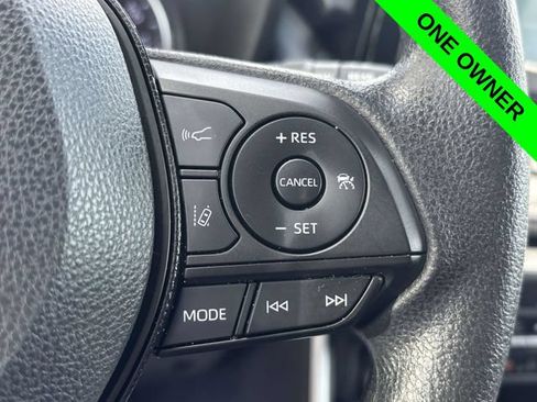 Used 2020 Toyota RAV4 XLE AWD/4WD image 12