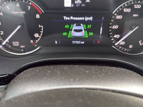 Used 2023 Cadillac XT5 Premium Luxury FWD image 3