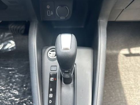 New 2025 Nissan Kicks Play S image 12