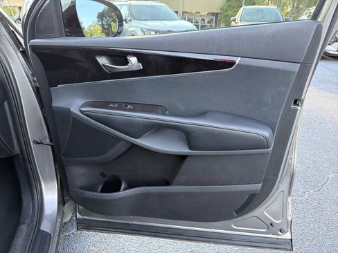 Used 2018 Kia Sorento EX FWD image 14