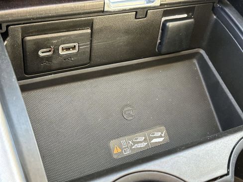 Used 2022 GMC Yukon Denali image 27