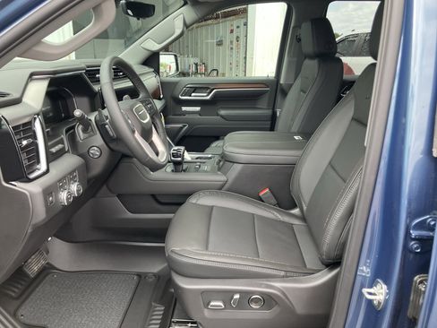 New 2026 GMC Sierra 1500 Denali w/ Denali Reserve Package image 13