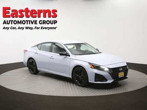 Used 2023 Nissan Altima 2.5 SR FWD image 52