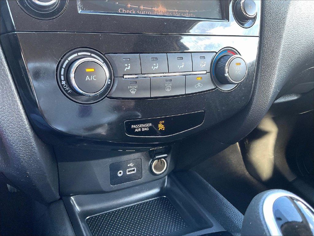 Used 2019 Nissan Rogue Sport S w/ Appearance Package AWD/4WD image 25