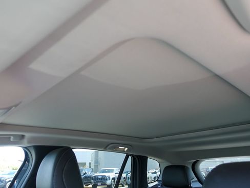 Certified 2025 MAZDA CX-50 AWD 2.5 S w/ Premium Package image 25